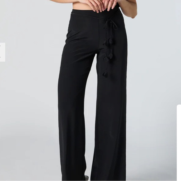 🔥 NWT Petal String Palazzo Pant Set 🔥 - Picture 3 of 5